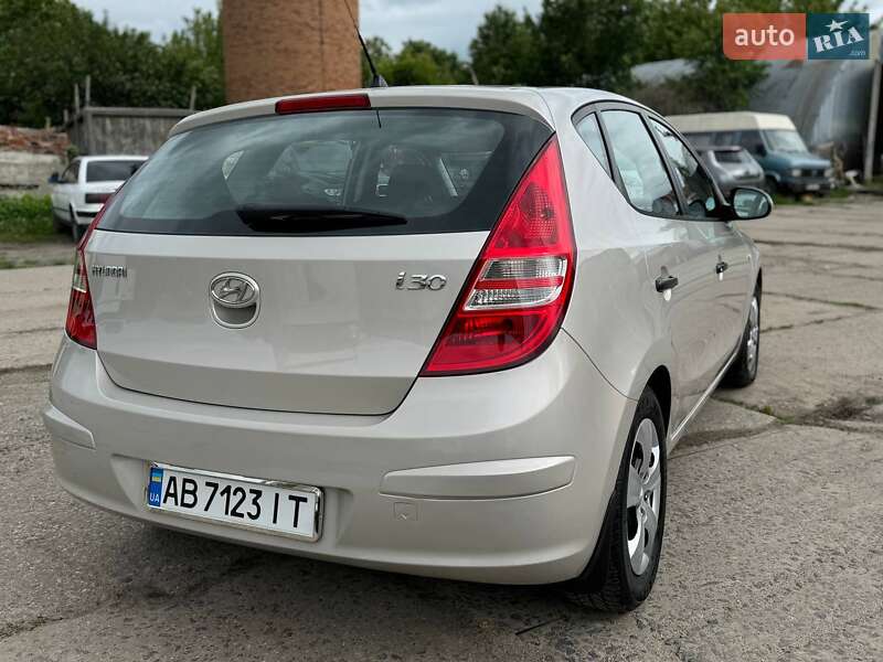Хэтчбек Hyundai i30 2009 в Хмельницком