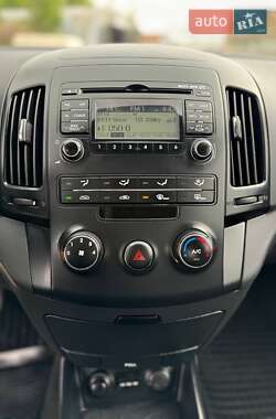 Хэтчбек Hyundai i30 2009 в 