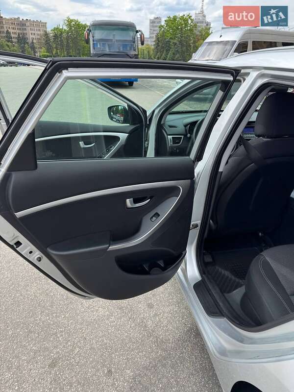 Универсал Hyundai i30 2012 в Харькове