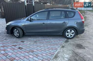 Універсал Hyundai i30 2010 в 