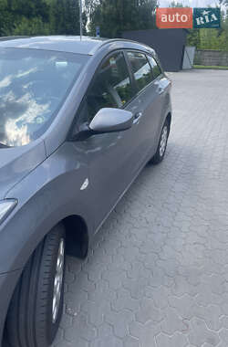Універсал Hyundai i30 2013 в 