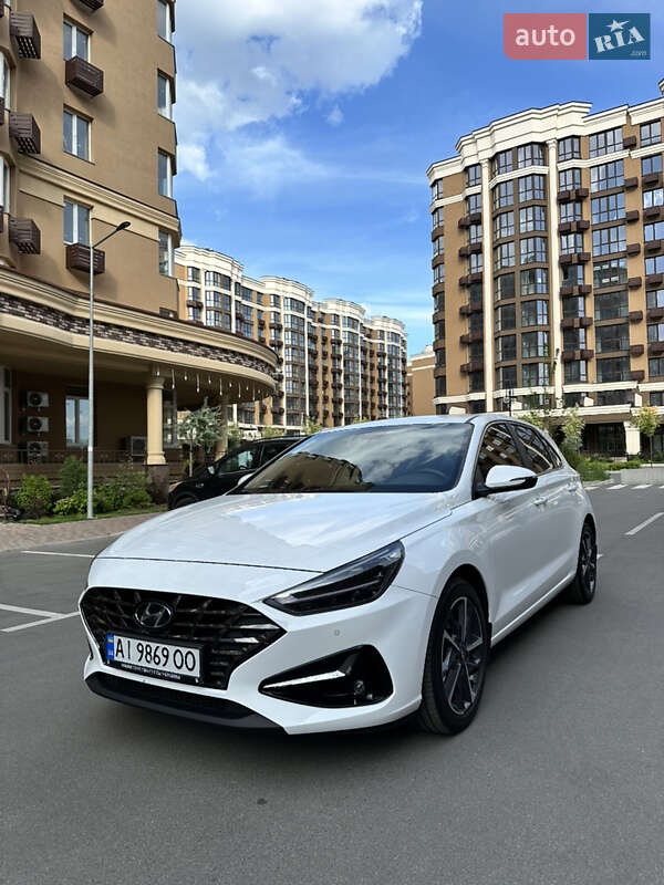 Хетчбек Hyundai i30 2022 в Софіївській Борщагівці