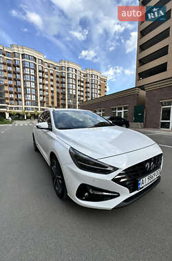 Хетчбек Hyundai i30 2022 в 