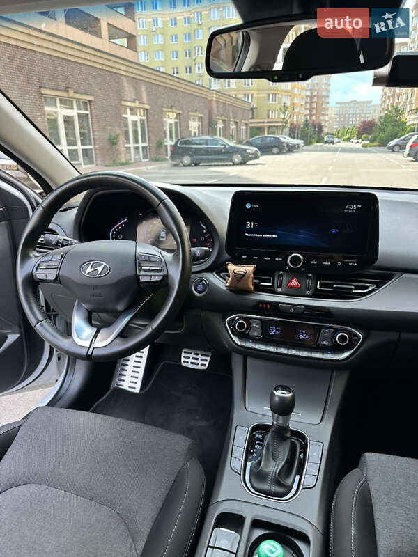 Хетчбек Hyundai i30 2022 в Софіївській Борщагівці