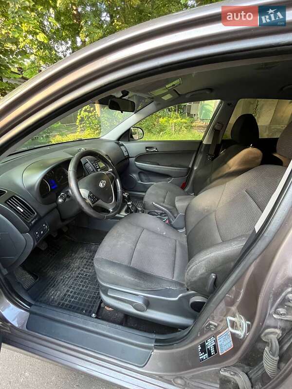 Хэтчбек Hyundai i30 2011 в Одессе