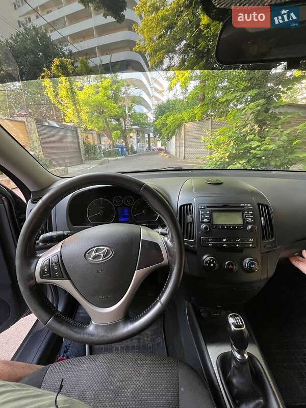 Хэтчбек Hyundai i30 2011 в Одессе