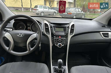 Хэтчбек Hyundai i30 2016 в 