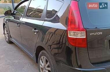 Универсал Hyundai i30 2011 в 