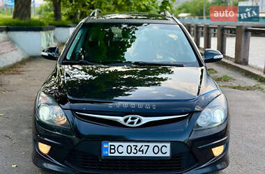 Хэтчбек Hyundai i30 2010 в 