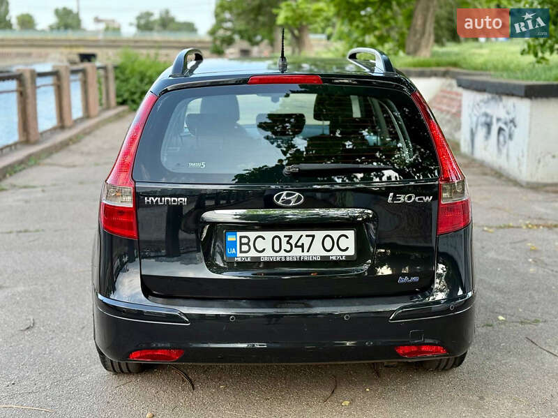 Хэтчбек Hyundai i30 2010 в Кропивницком