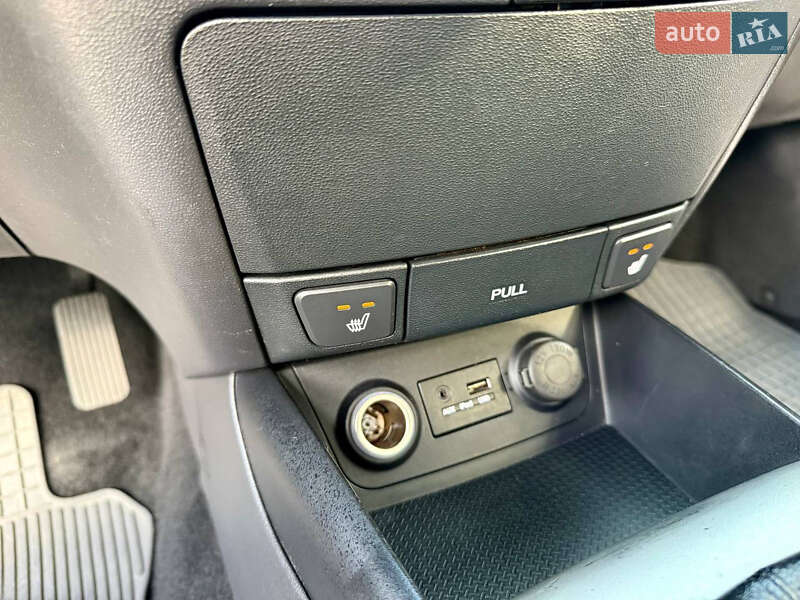 Хэтчбек Hyundai i30 2010 в Кропивницком