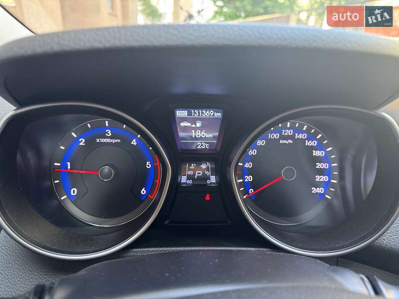 Хэтчбек Hyundai i30 2012 в Киеве