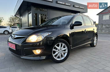 Универсал Hyundai i30 2010 в Ровно
