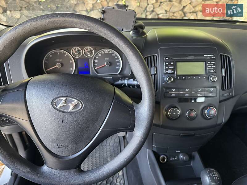 Хэтчбек Hyundai i30 2012 в Стрые