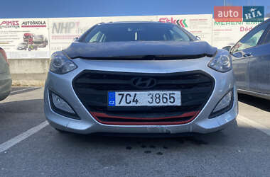 Универсал Hyundai i30 2015 в Киеве
