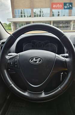 Универсал Hyundai i30 2010 в 