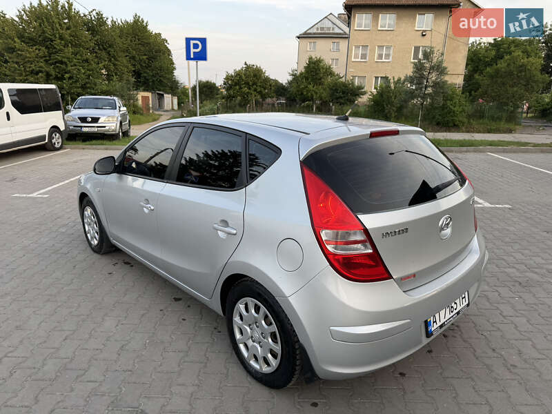 Хэтчбек Hyundai i30 2007 в Ивано-Франковске