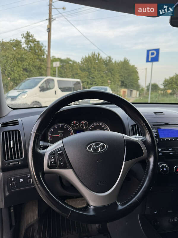 Хэтчбек Hyundai i30 2007 в Ивано-Франковске