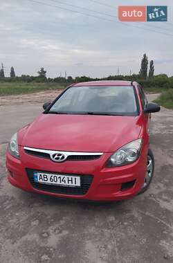 Хэтчбек Hyundai i30 2009 в Василькове