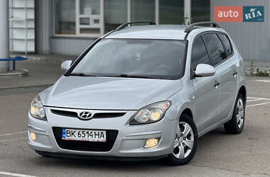Універсал Hyundai i30 2009 в Звягелі