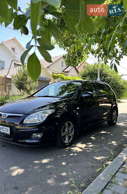 Хэтчбек Hyundai i30 2011 в Одессе