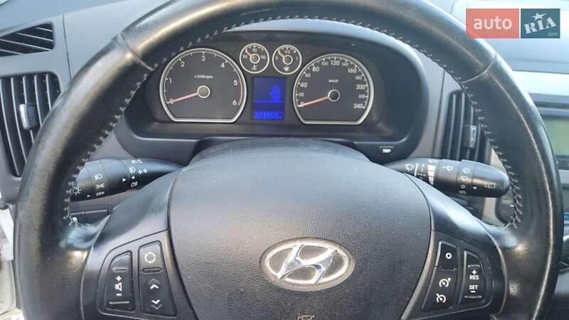Універсал Hyundai i30 2011 в Охтирці
