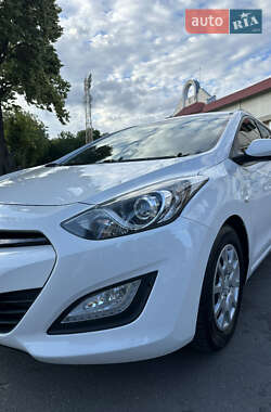 Универсал Hyundai i30 2014 в Тернополе