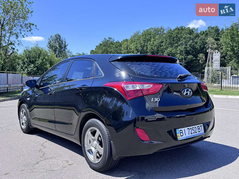Хэтчбек Hyundai i30 2013 в Полтаве