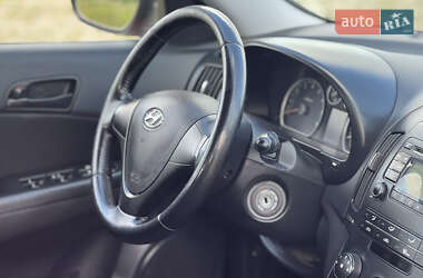 Универсал Hyundai i30 2009 в 