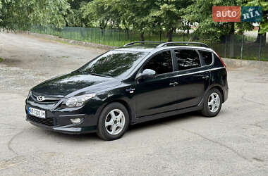 Универсал Hyundai i30 2010 в 