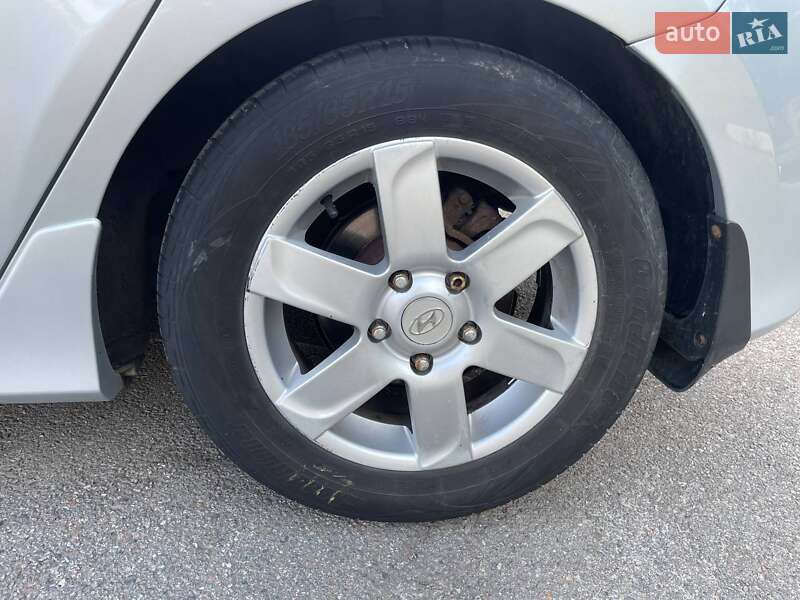 Хэтчбек Hyundai i30 2011 в Харькове