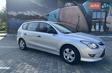 Універсал Hyundai i30 2011 в Луцьку