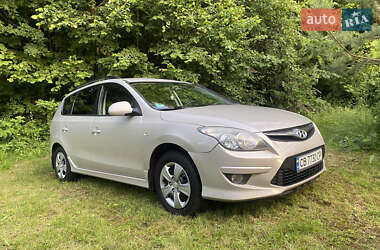 Универсал Hyundai i30 2010 в 