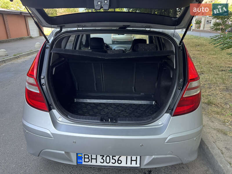 Хетчбек Hyundai i30 2011 в Одесі