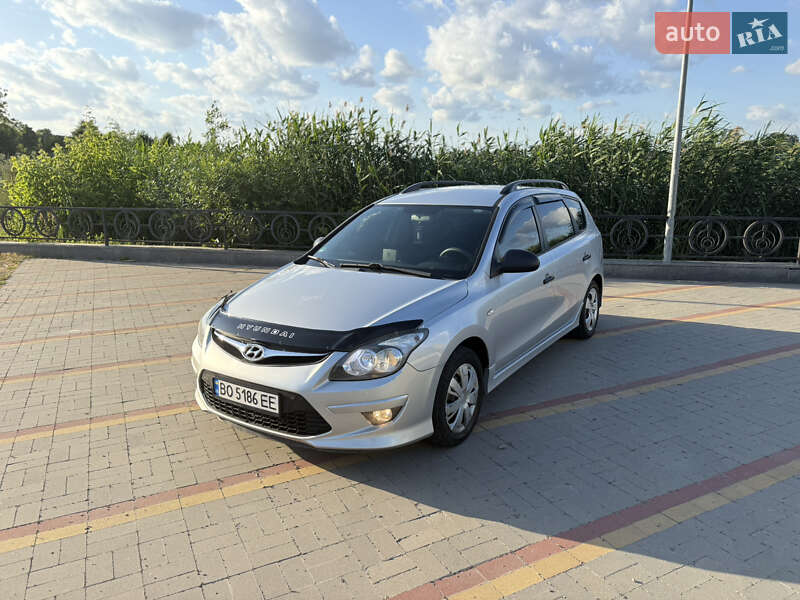 Універсал Hyundai i30 2011 в Калинівці