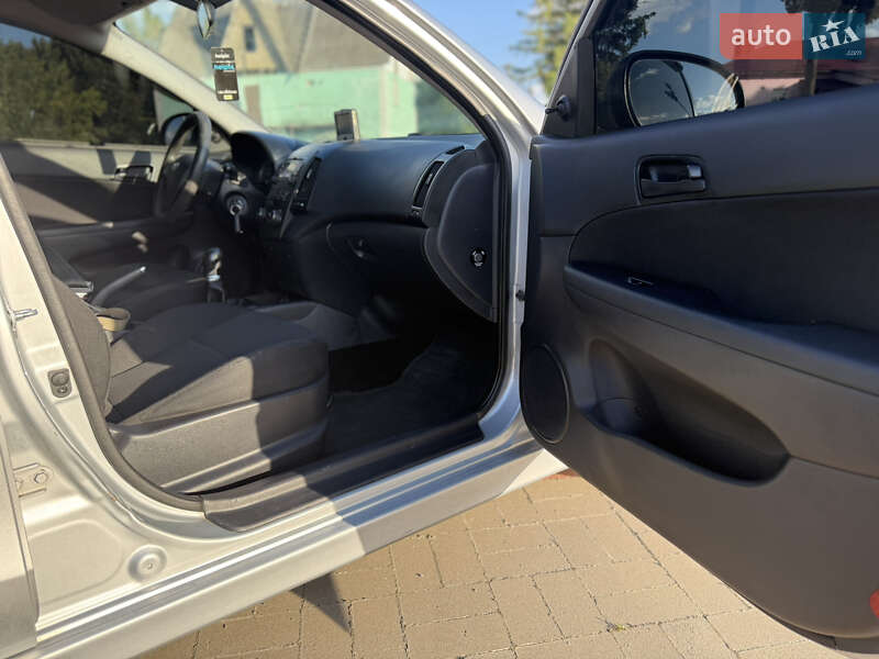 Універсал Hyundai i30 2011 в Калинівці