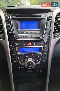Хетчбек Hyundai i30 2013 в 