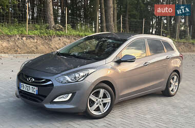 Універсал Hyundai i30 2014 в Луцьку