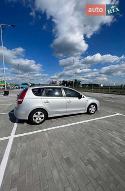 Универсал Hyundai i30 2011 в 