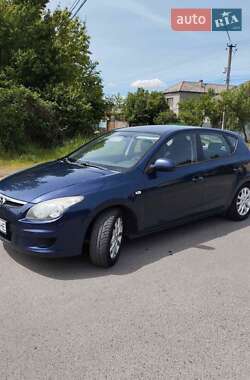 Хетчбек Hyundai i30 2009 в Хусті