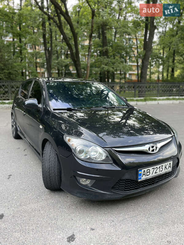 Хэтчбек Hyundai i30 2010 в Хмельнике фото 3 Хэтчбек Hyundai i30 2010 в Хмельнике