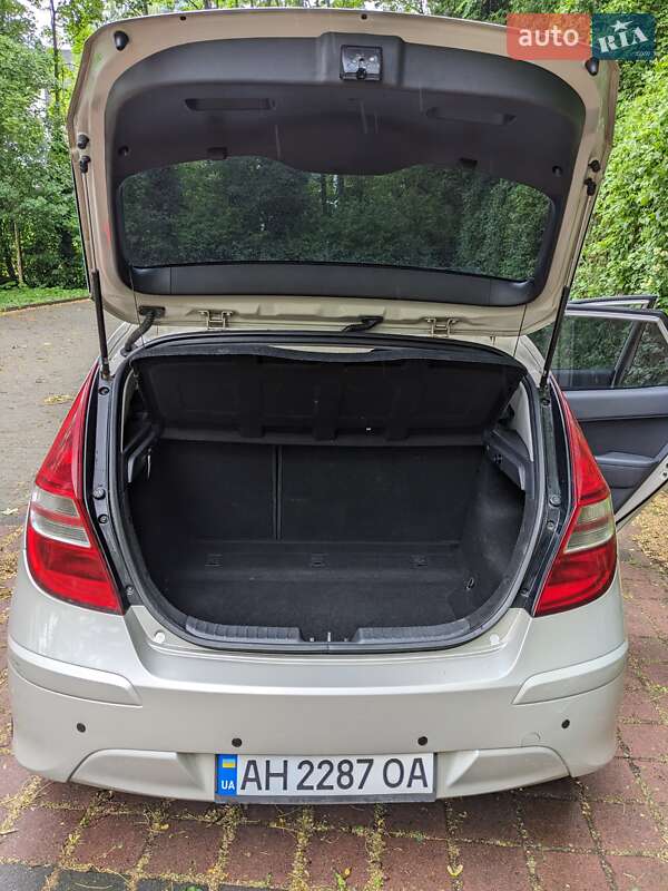 Хетчбек Hyundai i30 2011 в Києві