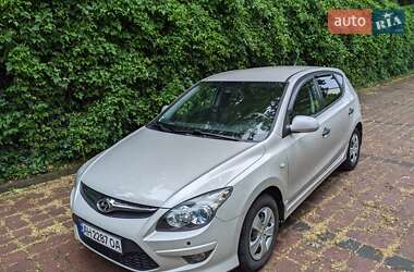 Хэтчбек Hyundai i30 2011 в Рожище