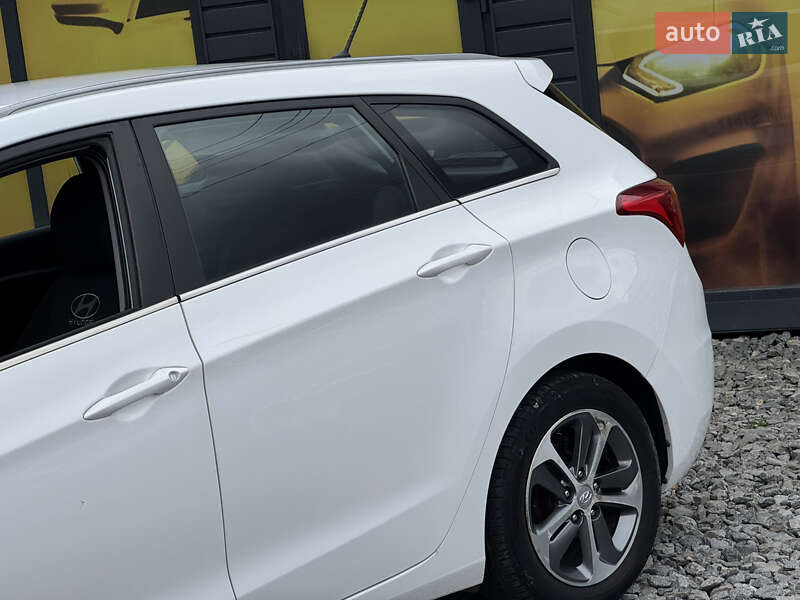 Универсал Hyundai i30 2016 в Стрые