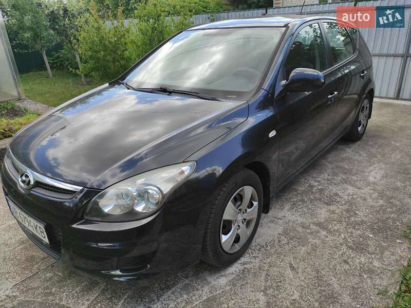 Хэтчбек Hyundai i30 2009 в Виннице