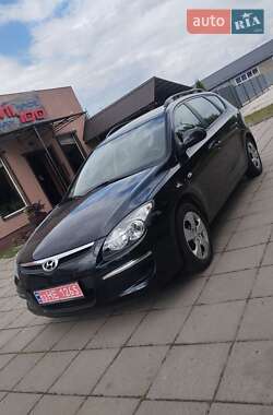 Универсал Hyundai i30 2009 в Луцке