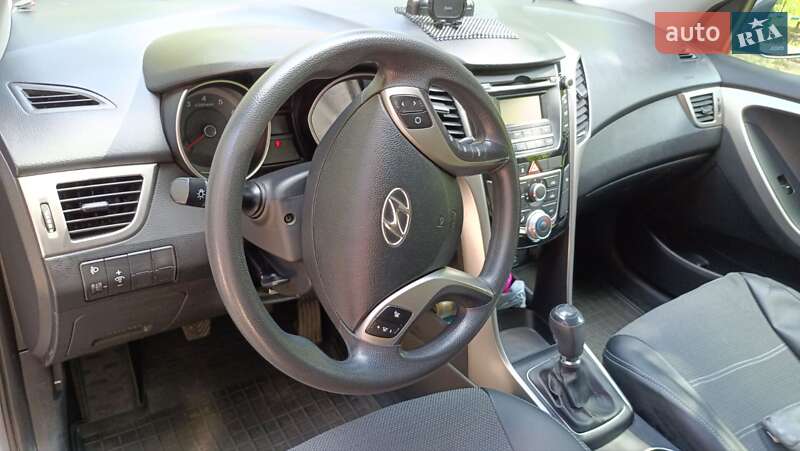 Хэтчбек Hyundai i30 2013 в Киеве