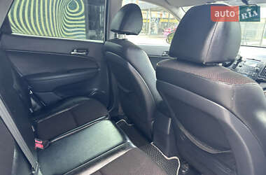 Хэтчбек Hyundai i30 2010 в 