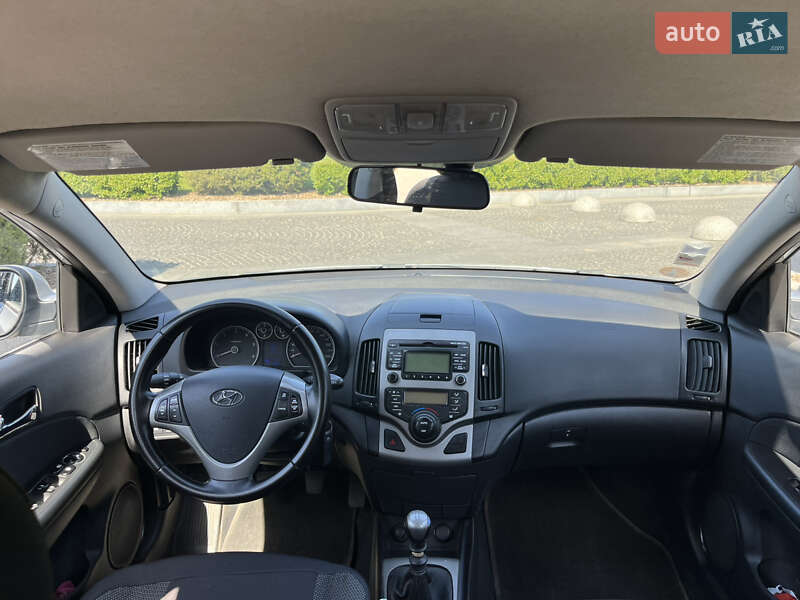 Универсал Hyundai i30 2008 в Днепре