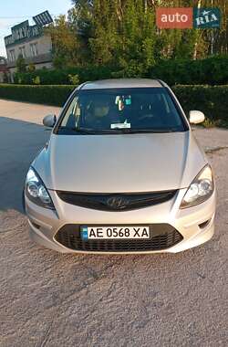 Хэтчбек Hyundai i30 2010 в Никополе